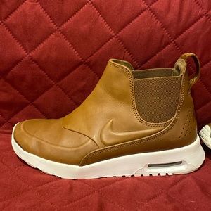 Nike Air Max Thea Mid Women’s Shoe